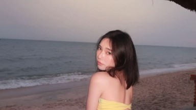 jangan lakukan itu! Ibu tiri menyerahkan anak