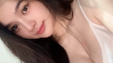 Oh, vaginaku sangat sensitif. Sodomi aku lebih keras