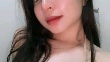 Anak Tiri! Di Sini Panas Sekali... Ibu Tiri Melepas Celana Dalamnya dan Menghisap Kemaluanku