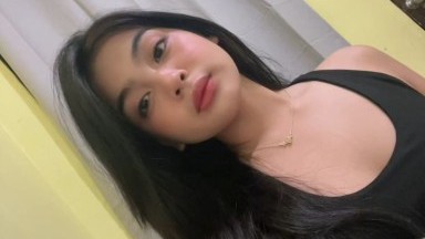 Gadis Menghisap Penis Saudara Tiri di Kamar Mandi