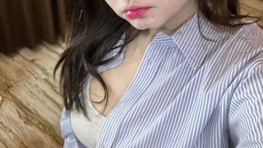 Kami bertemu secara online; pertemuan pertama kami