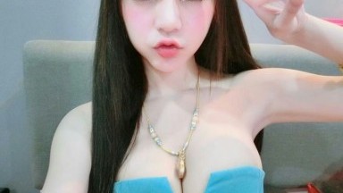 Seorang Wanita Menikah yang Kaki Sensitifnya Merupakan Zona Erogenous